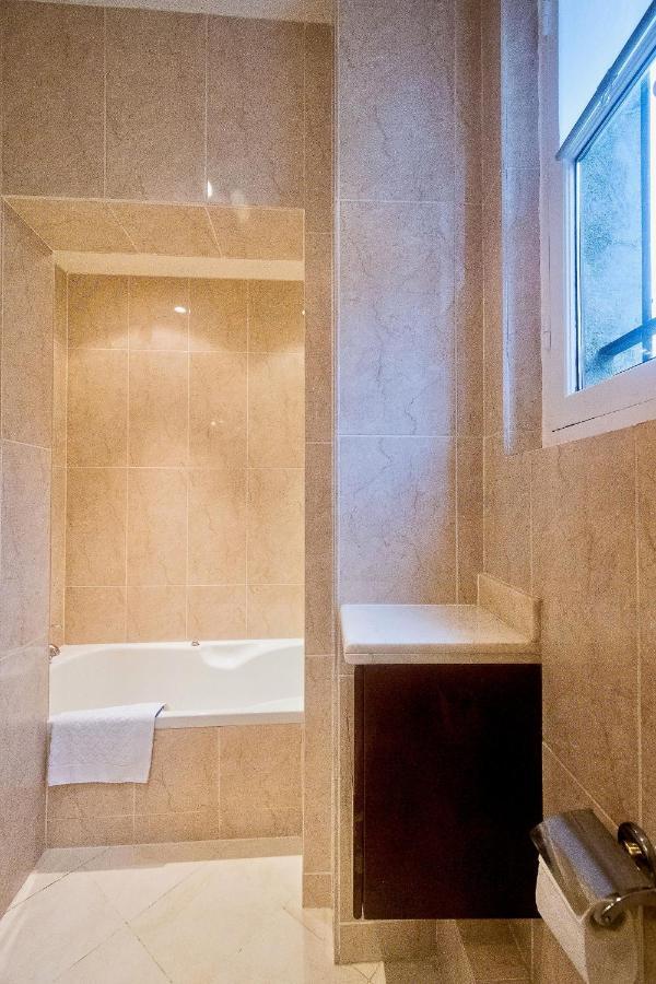 Artemis Suite Barbizon Ngoại thất bức ảnh